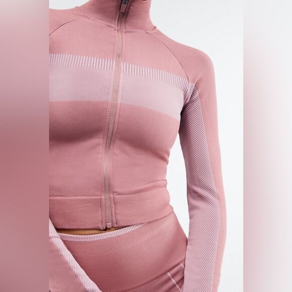 Fabletics Pink Canyon / Lavender Lustre Tory Cropped Seamless Jacket - Picture 4 of 9
